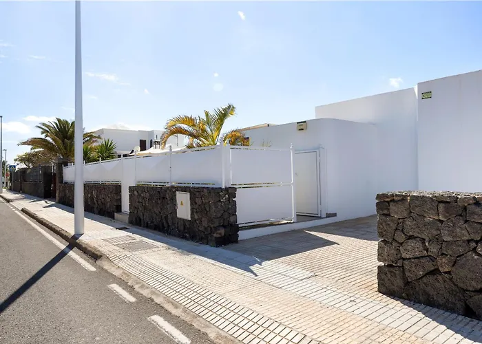 Casa Alegranza 1a 2 By Escape Villa Puerto del Carmen (Lanzarote)